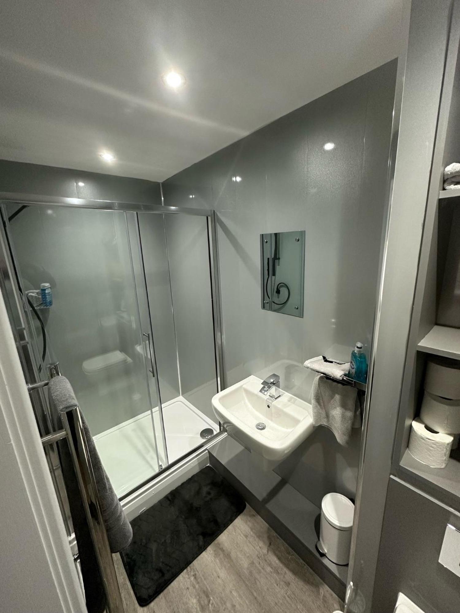 Royal Apartments Thornaby on Tees Room photo